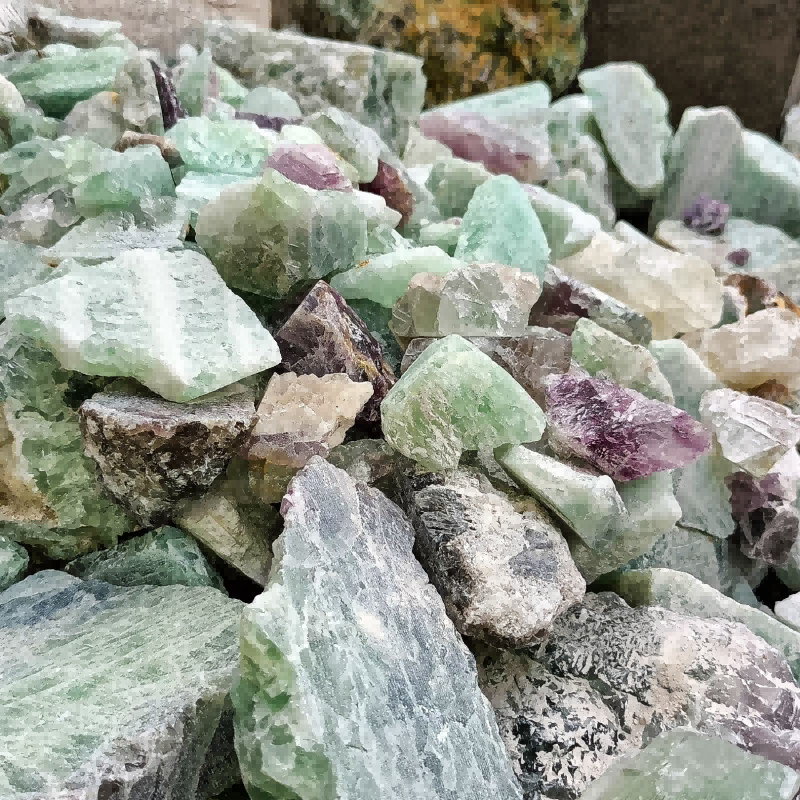 New national standard GB45549-2025 sets energy consumption limits for fluorite, effective April 1, 2026.