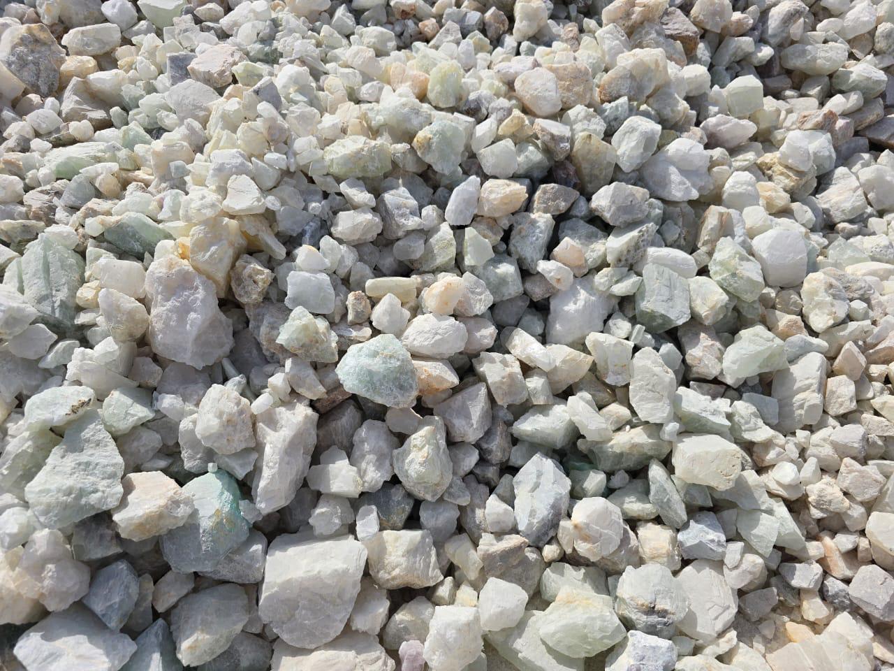 Fluorite prices continue to rise in September due to peak season demand and refrigerant winter stockpiling. 
